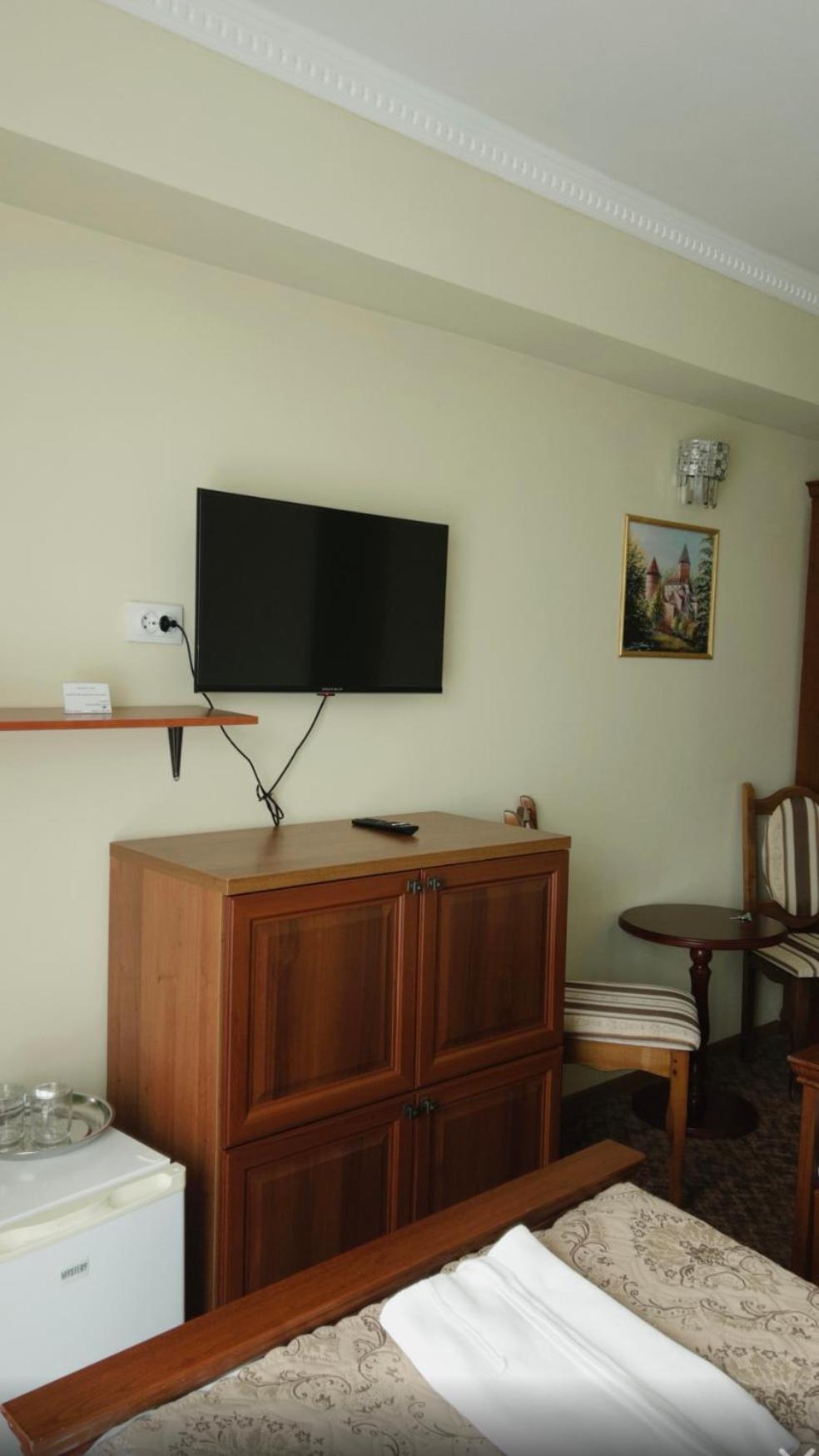 Hotel Three Korony Skhidnytsia Exterior photo